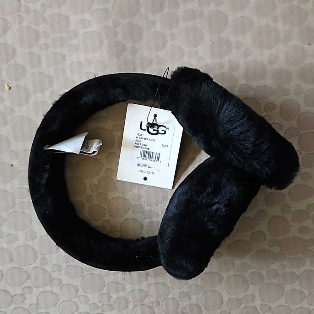 Ugg black earmuffs